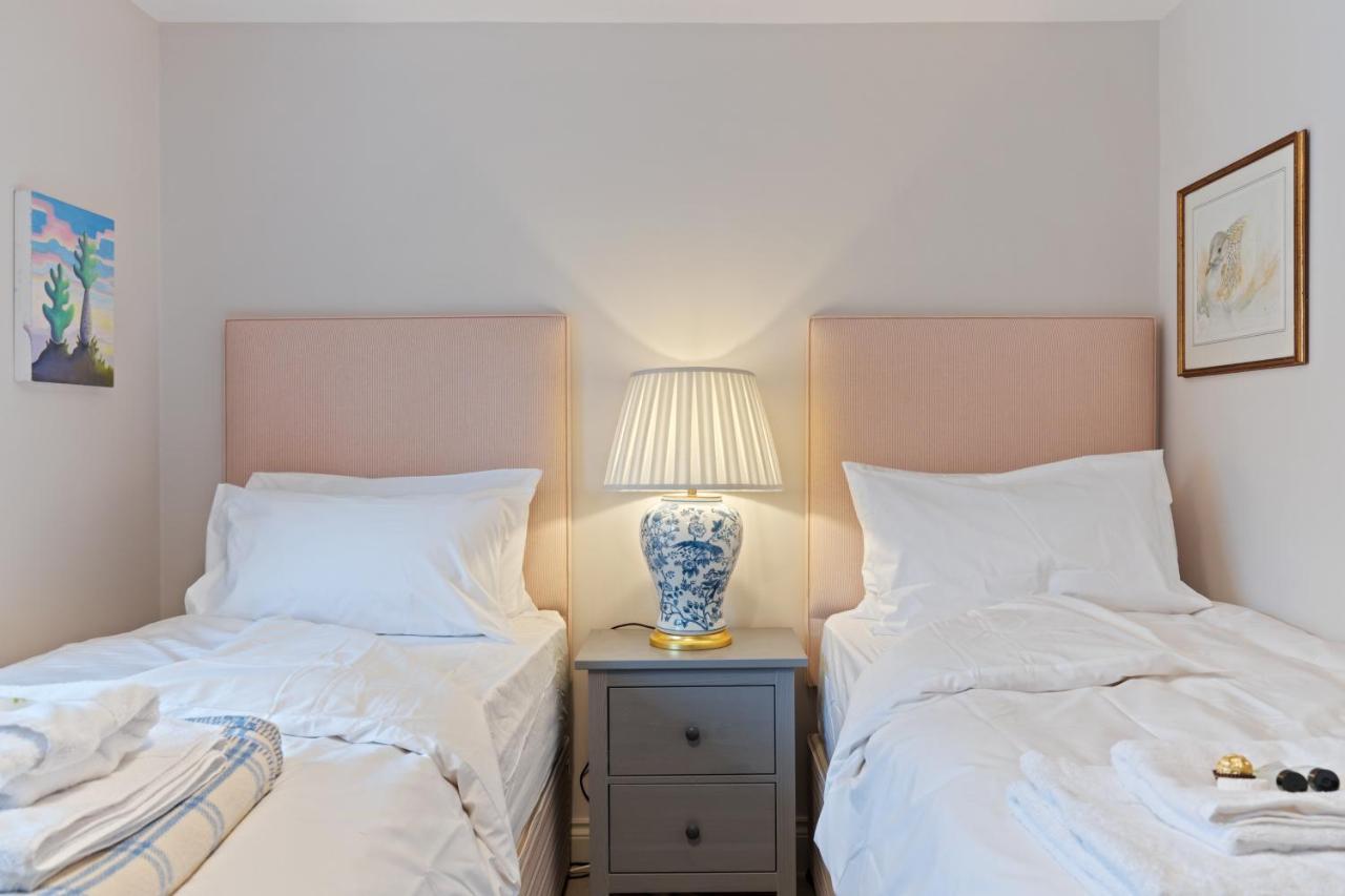 Bright & Cosy Gem ~ Battersea Park View ~ King Bed Apartment London Ngoại thất bức ảnh