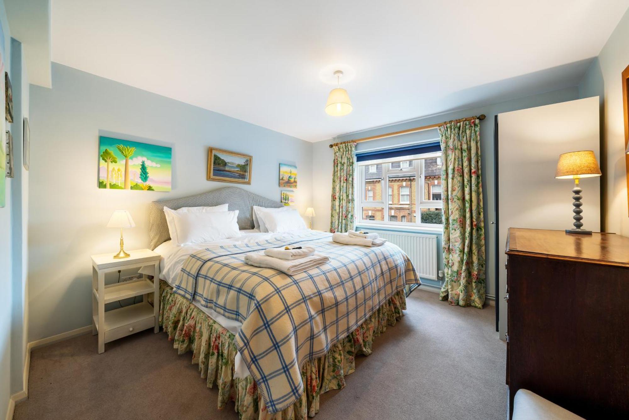 Bright & Cosy Gem ~ Battersea Park View ~ King Bed Apartment London Ngoại thất bức ảnh