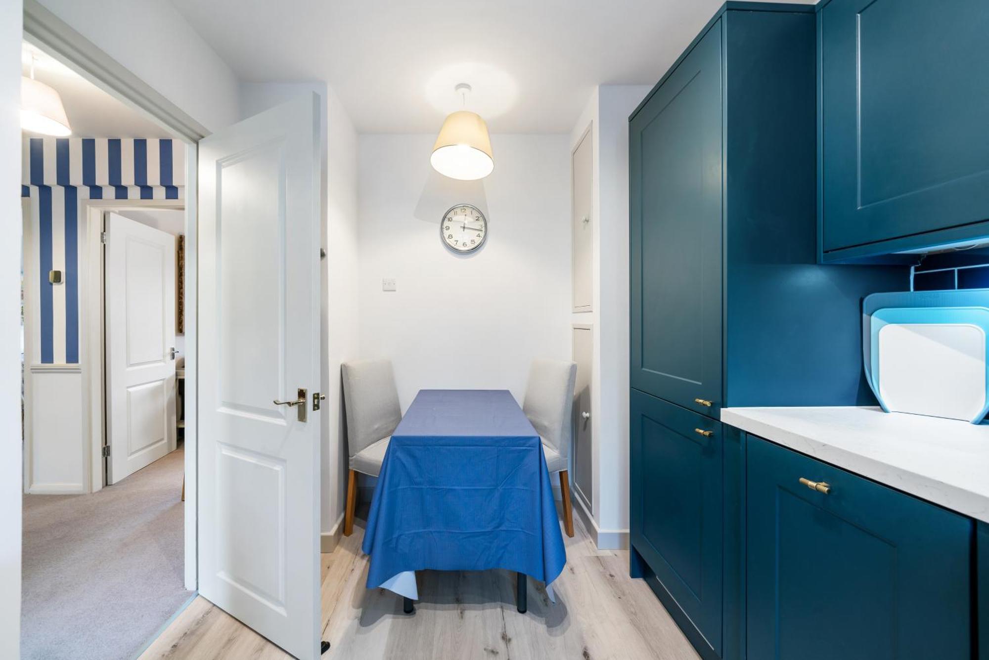 Bright & Cosy Gem ~ Battersea Park View ~ King Bed Apartment London Ngoại thất bức ảnh