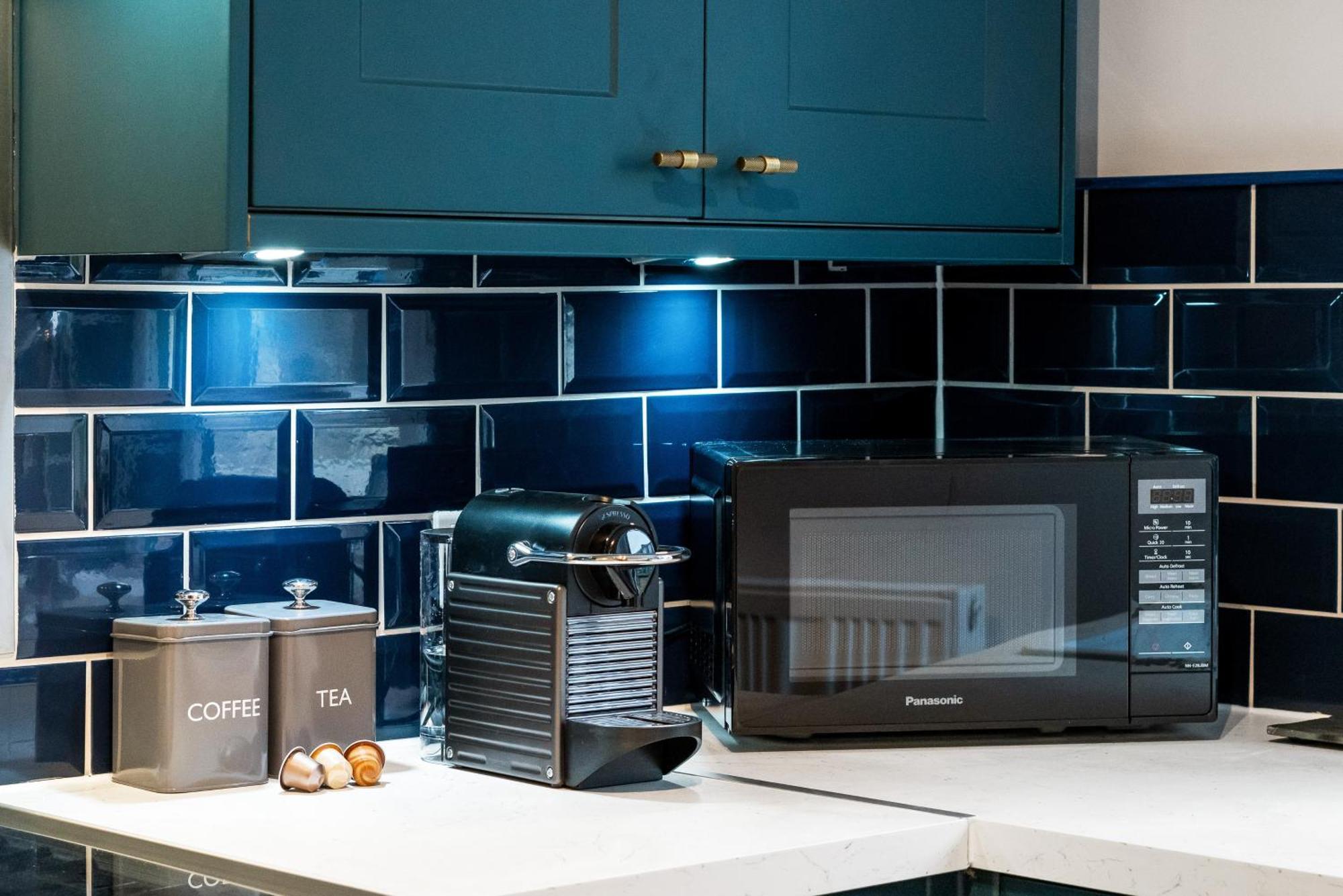 Bright & Cosy Gem ~ Battersea Park View ~ King Bed Apartment London Ngoại thất bức ảnh