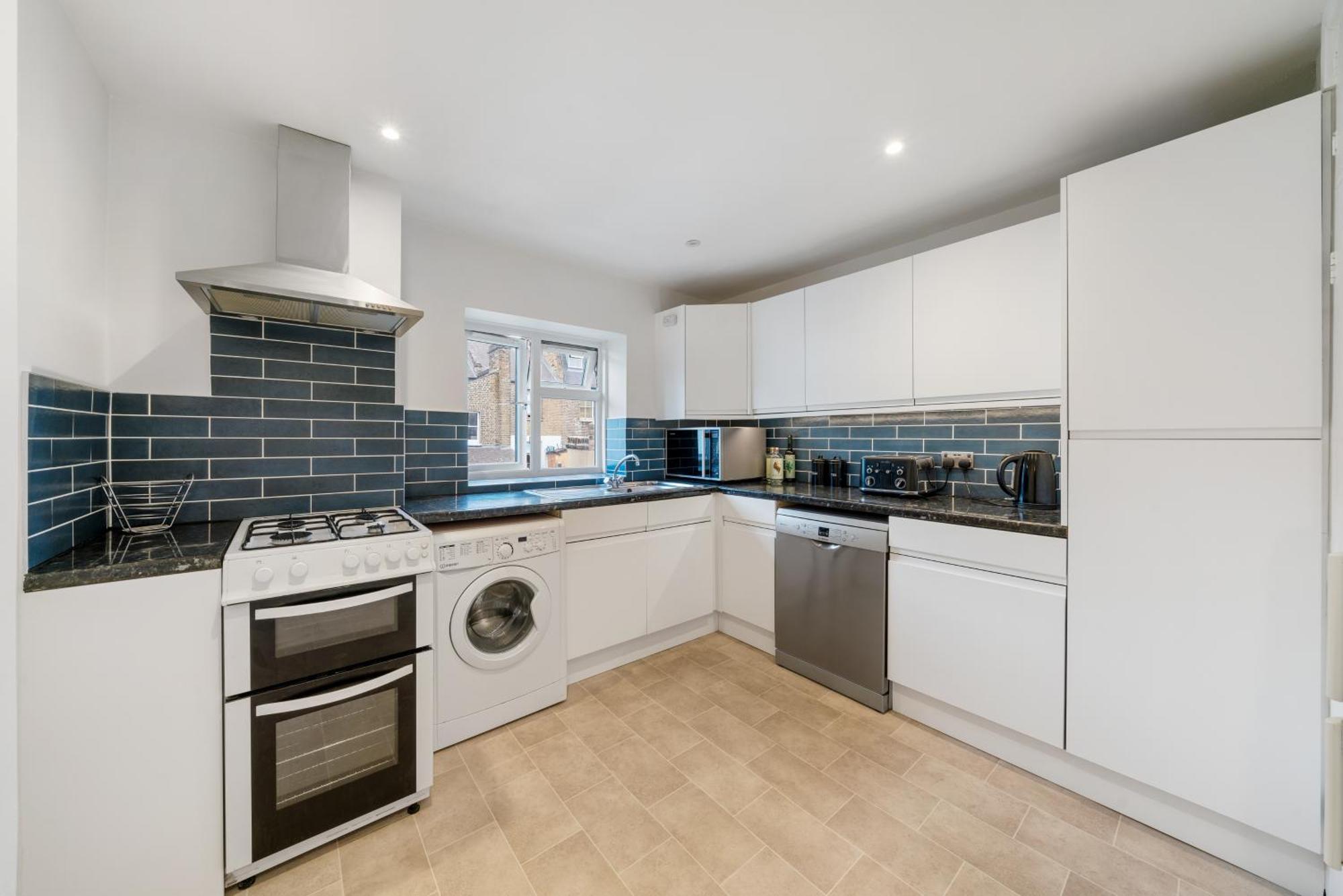 Bright & Cosy Gem ~ Battersea Park View ~ King Bed Apartment London Ngoại thất bức ảnh