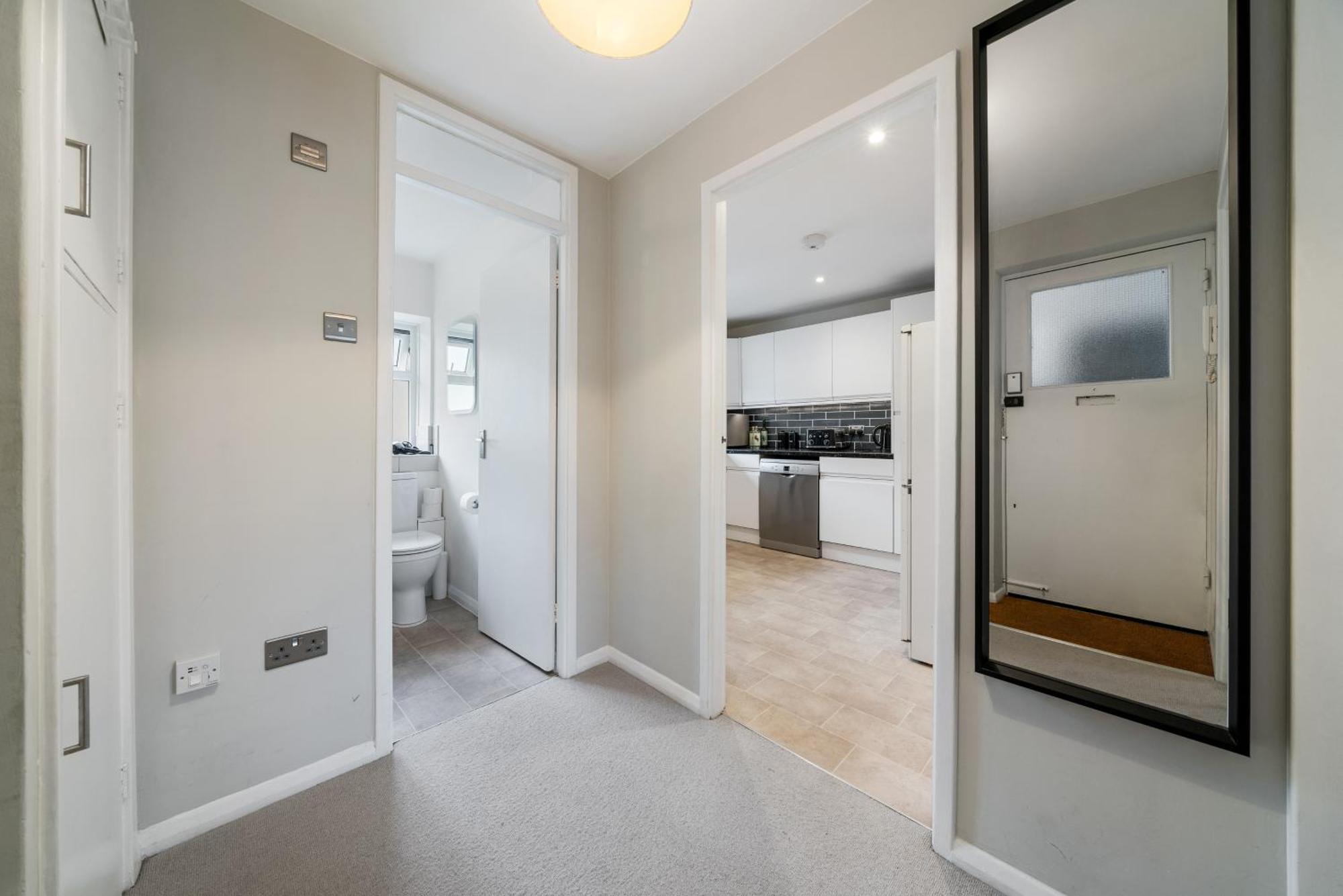 Bright & Cosy Gem ~ Battersea Park View ~ King Bed Apartment London Ngoại thất bức ảnh